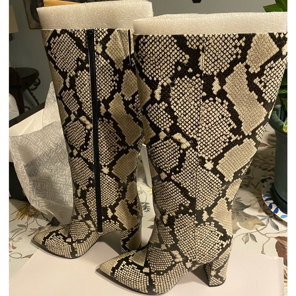 International Concepts Boots